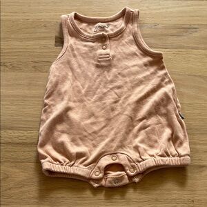 goumi Sleeveless Baby Romper
